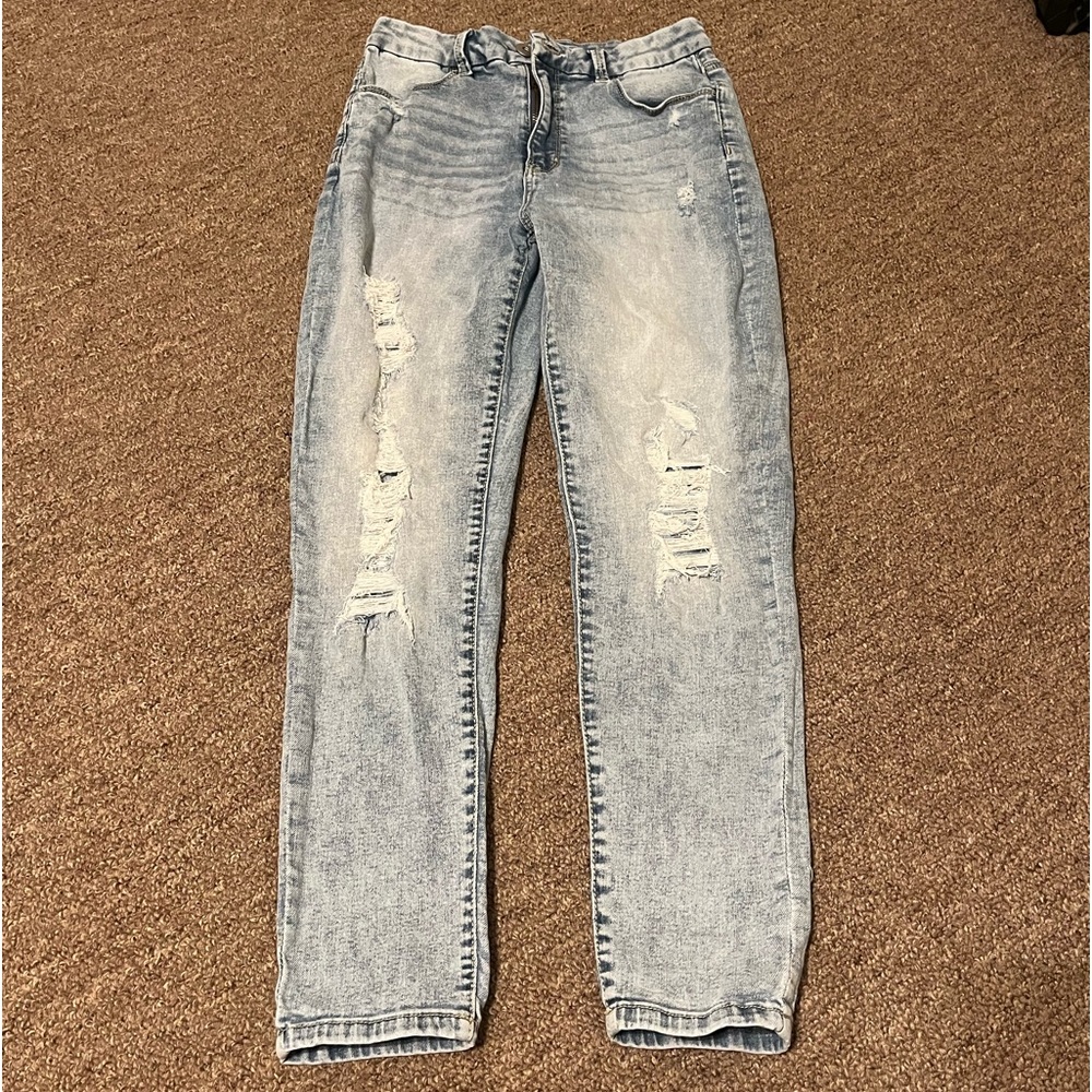 No boundary blue ripped jeans